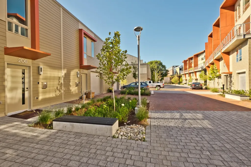203 Sheridan Street Portland ME 04101