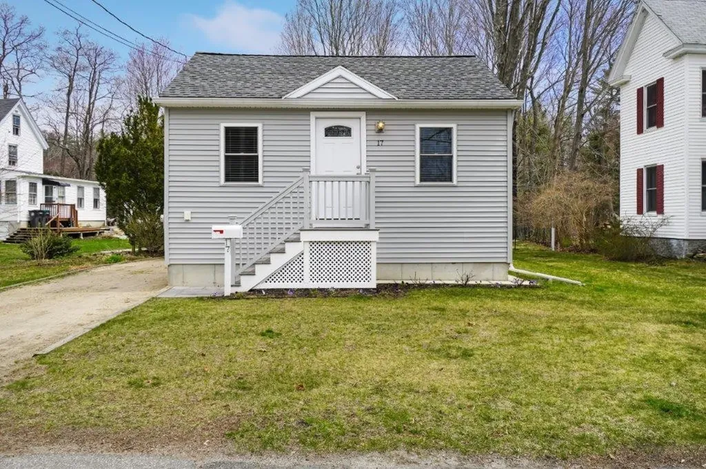 17 Parsons Street Kennebunk ME 04043