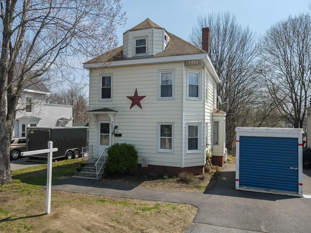 24 Chestnut Street Westbrook ME 04092