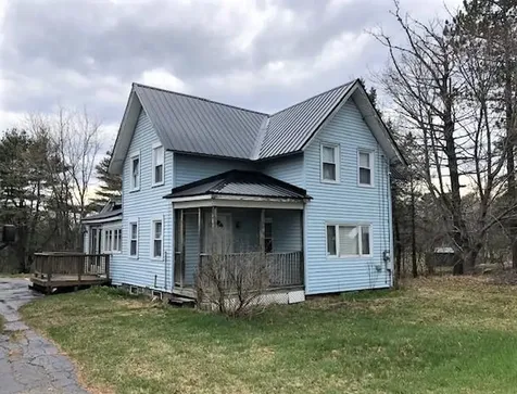68 Fairview Avenue Dover-foxcroft ME 04426