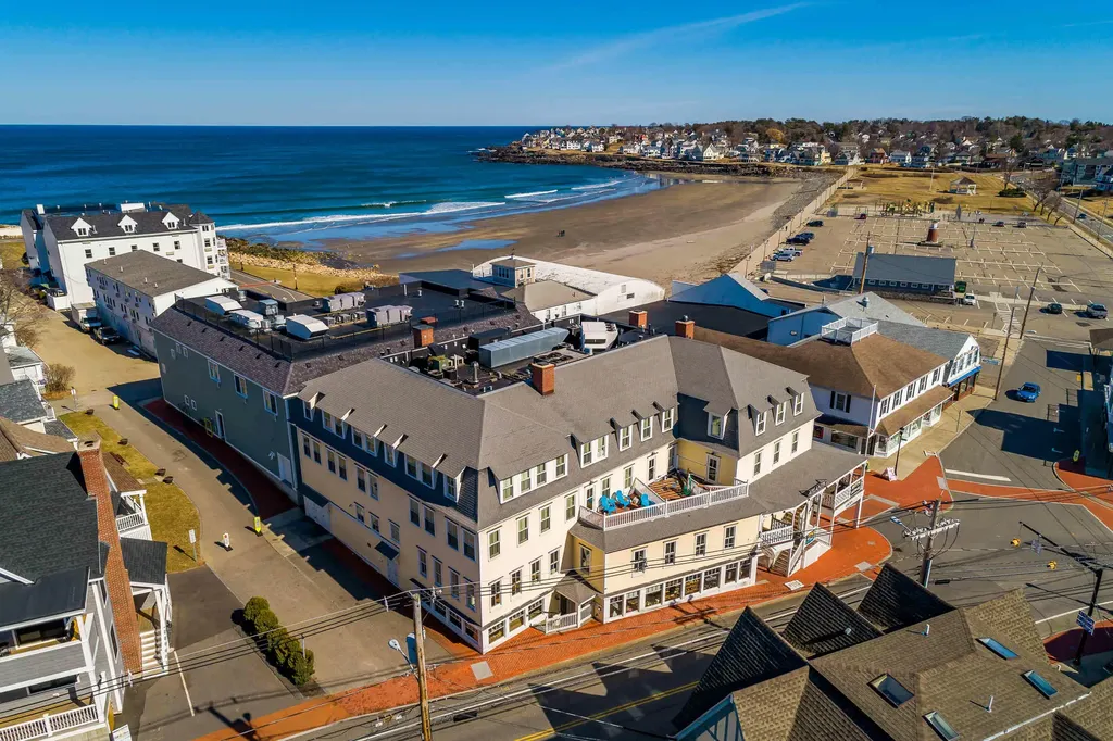 2 Beach Street York ME 03909