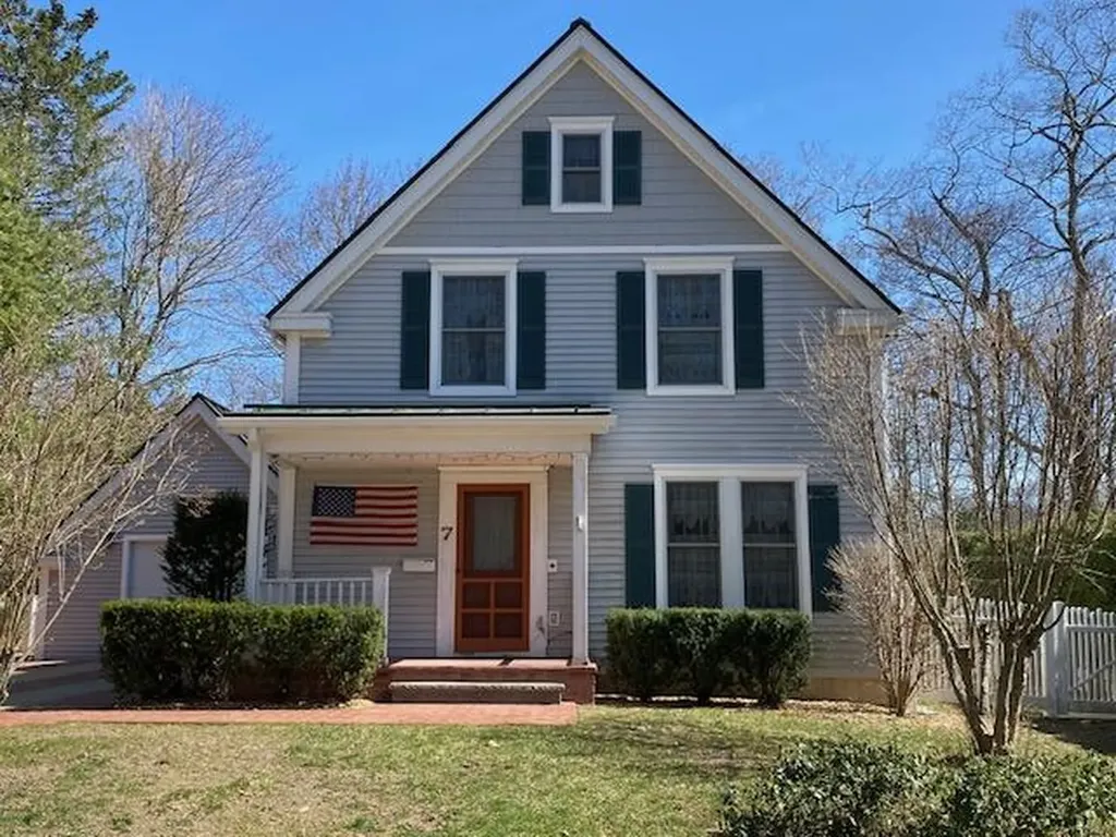 7 Blake Street Camden ME 04843