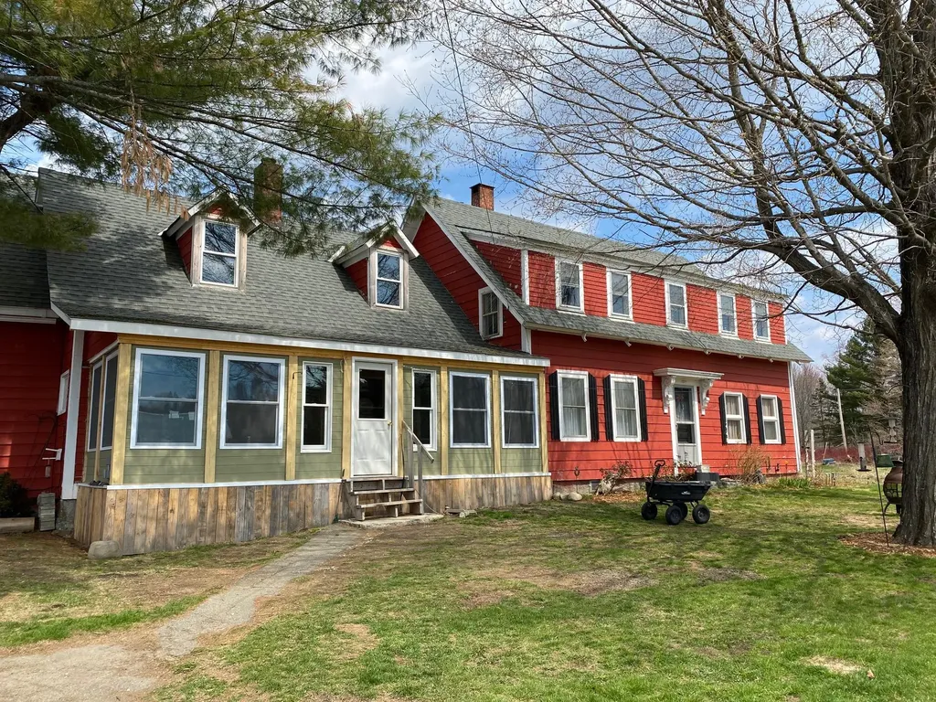 321 North Road Ripley ME 04930