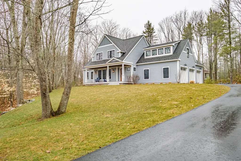 42 Stone Ridge Road Falmouth ME 04105