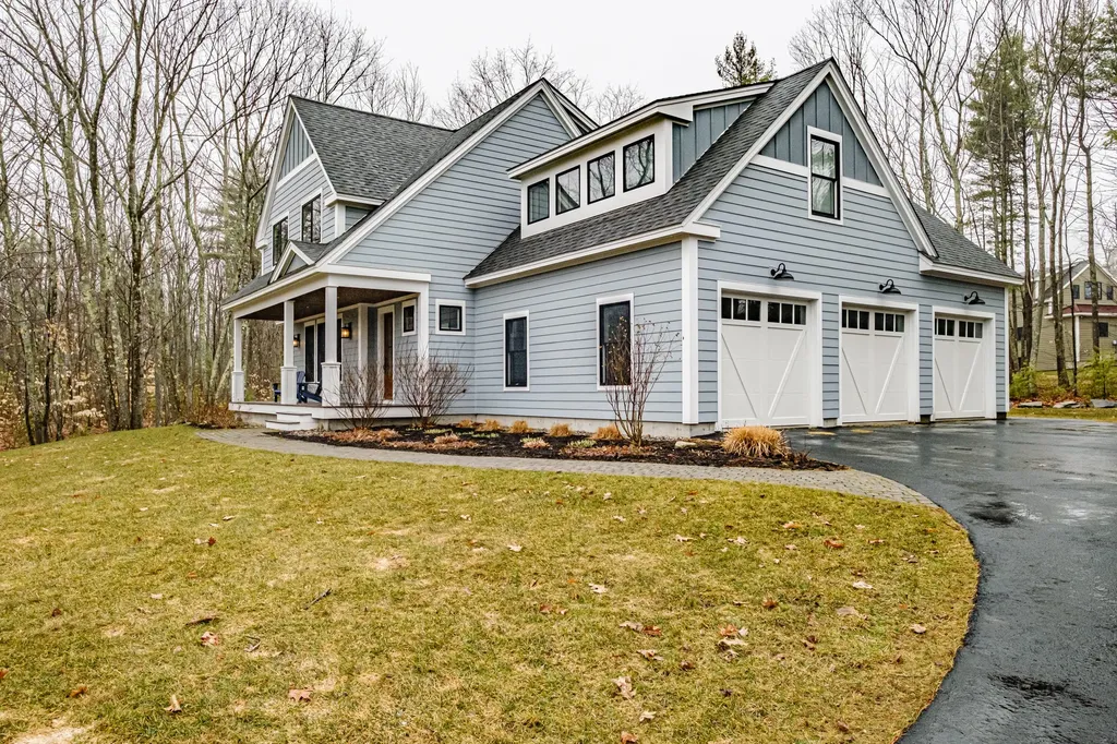 42 Stone Ridge Road Falmouth ME 04105