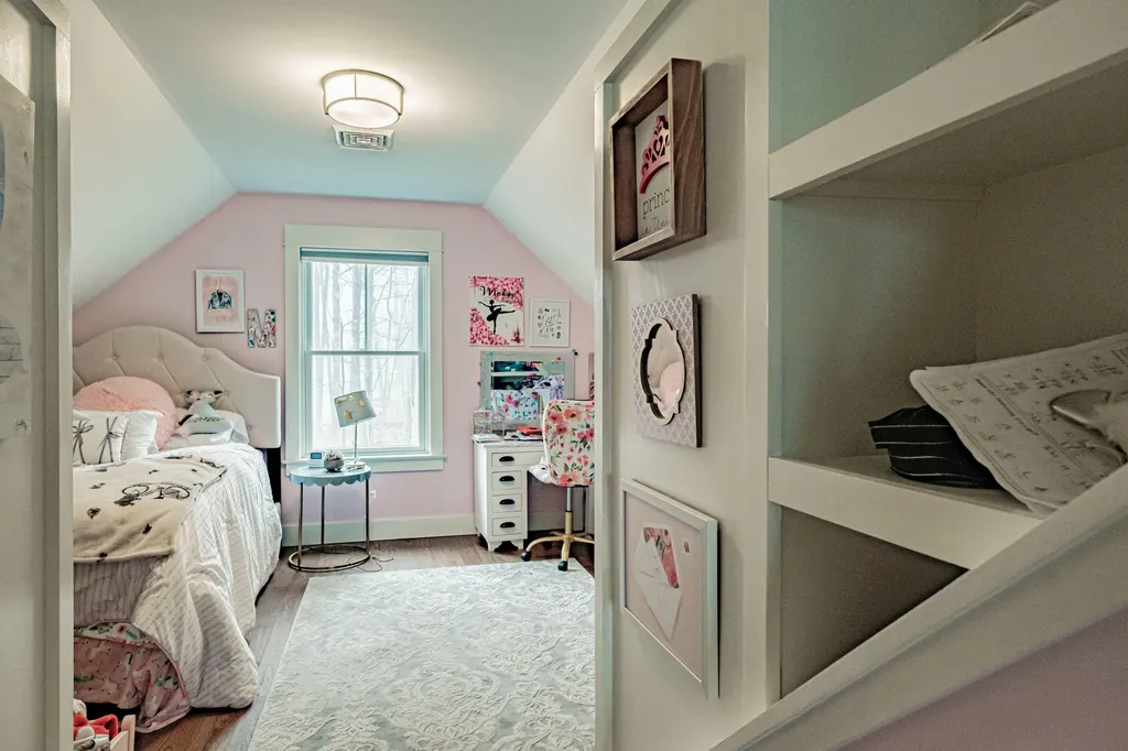 42 Stone Ridge Road Falmouth ME 04105