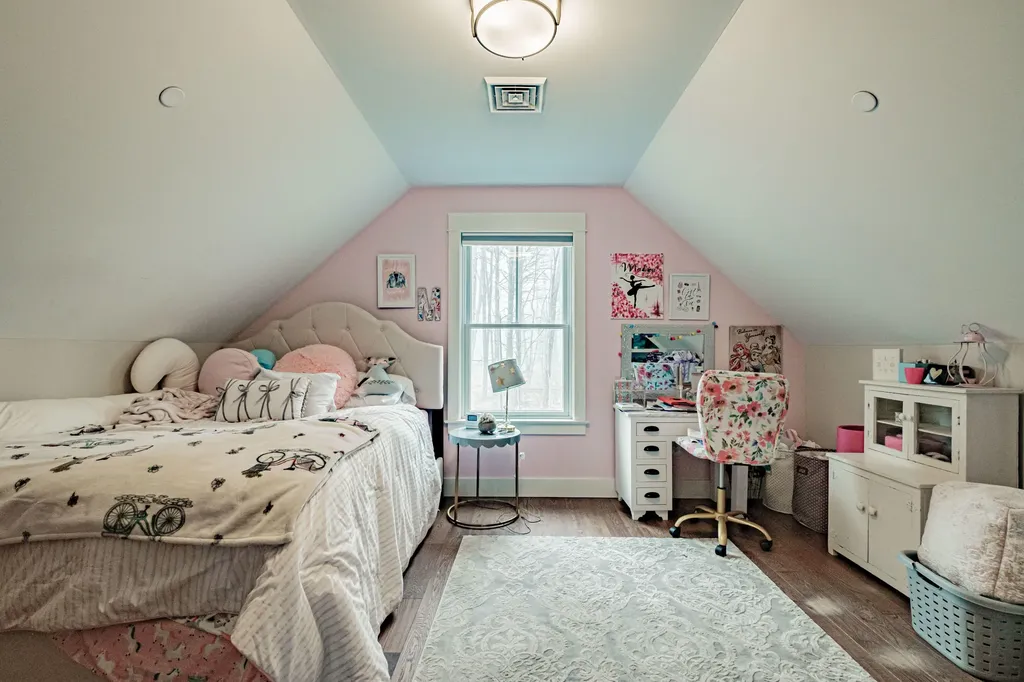 42 Stone Ridge Road Falmouth ME 04105