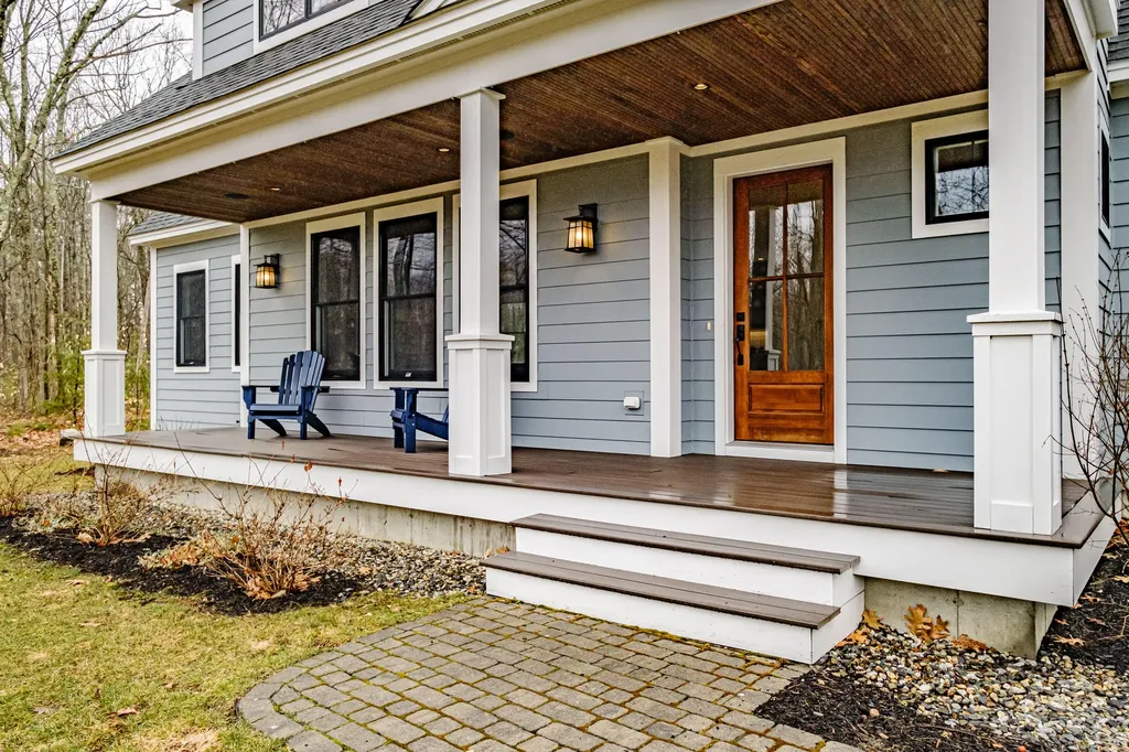 42 Stone Ridge Road Falmouth ME 04105