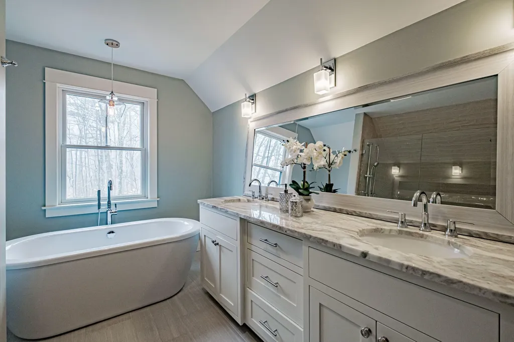 42 Stone Ridge Road Falmouth ME 04105