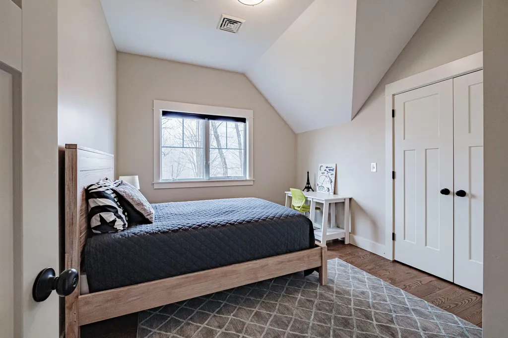 42 Stone Ridge Road Falmouth ME 04105
