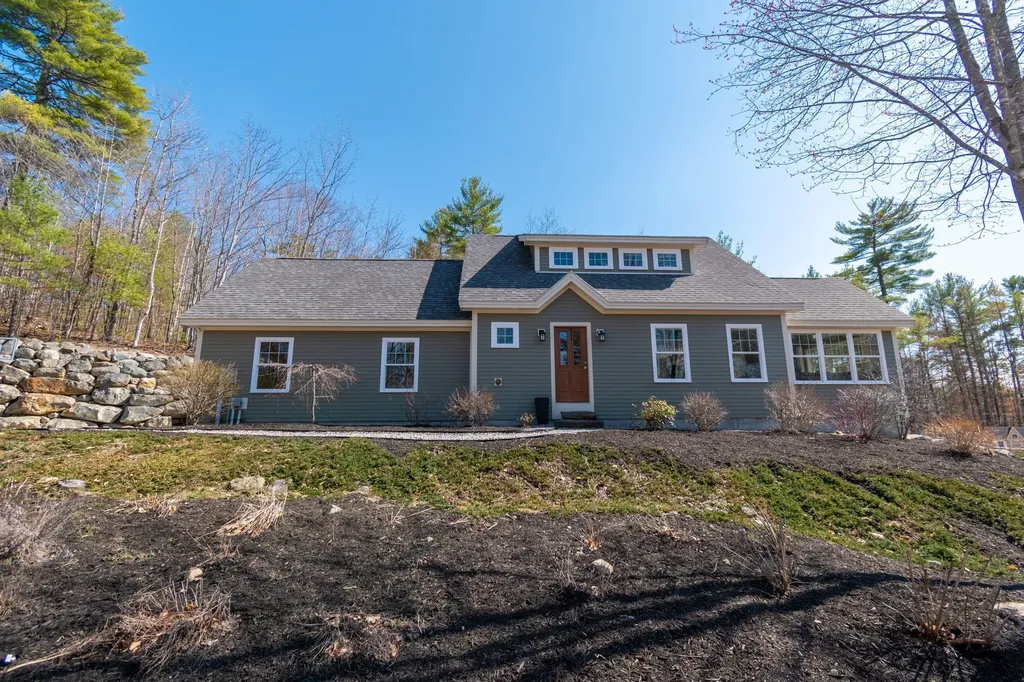 86 Mitchell Road Casco ME 04015