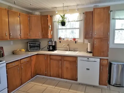 55 Elmwood Road Pownal ME 04069