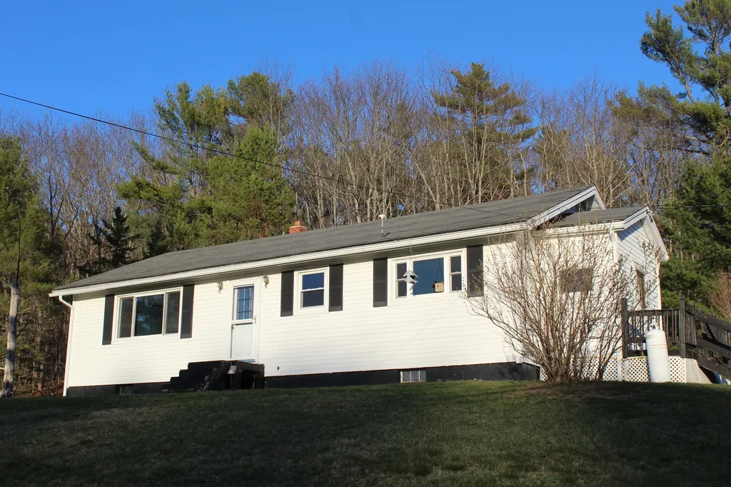 1114 River Road Orrington ME 04474
