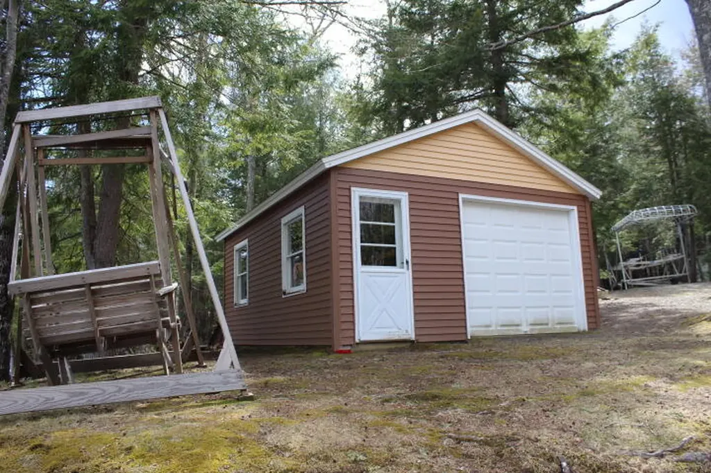 73 Forestry Lane Eddington ME 04428