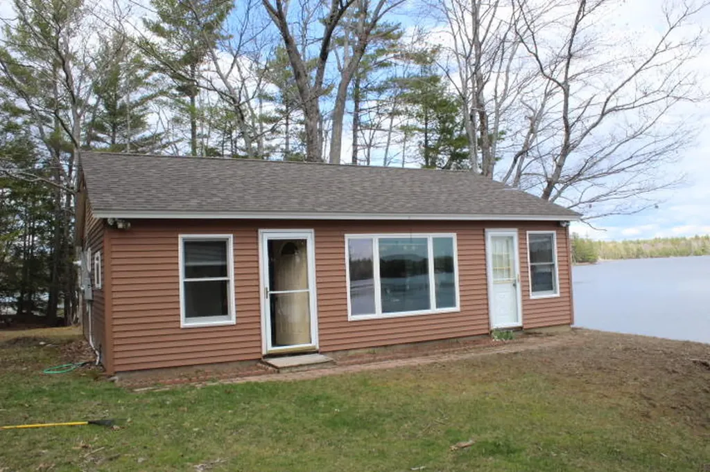 73 Forestry Lane Eddington ME 04428