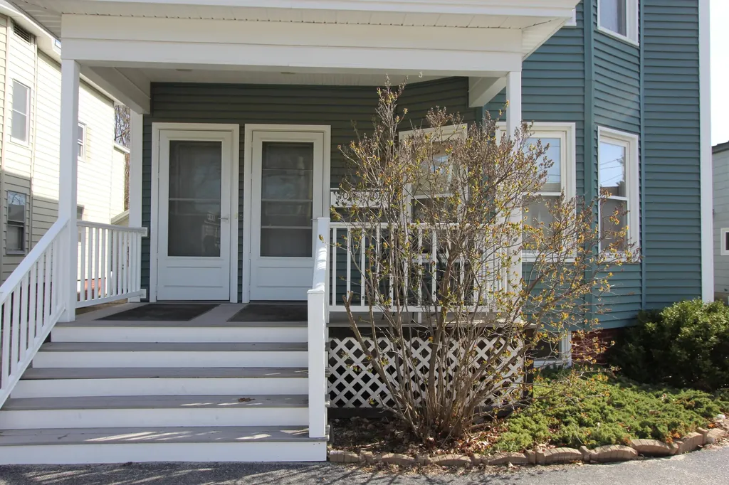 107 Lake Street Auburn ME 04210