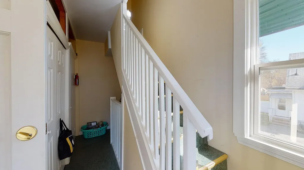 107 Lake Street Auburn ME 04210
