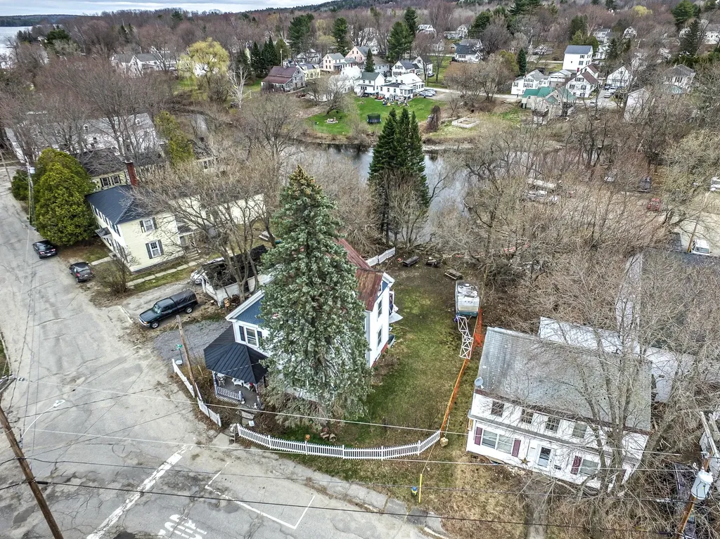23 Union Street Winthrop ME 04364