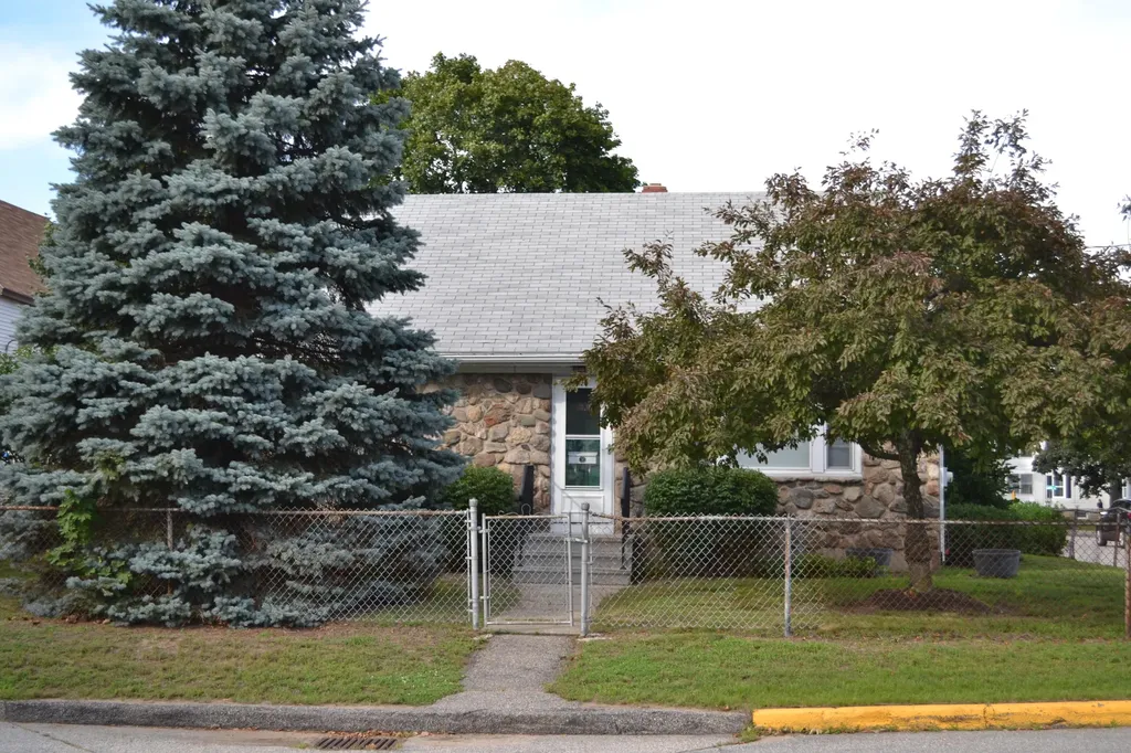 61 Harding Street Biddeford ME 04005