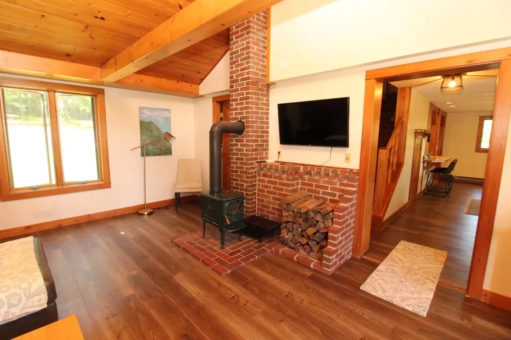 507 Monroe Road Winterport ME 04496
