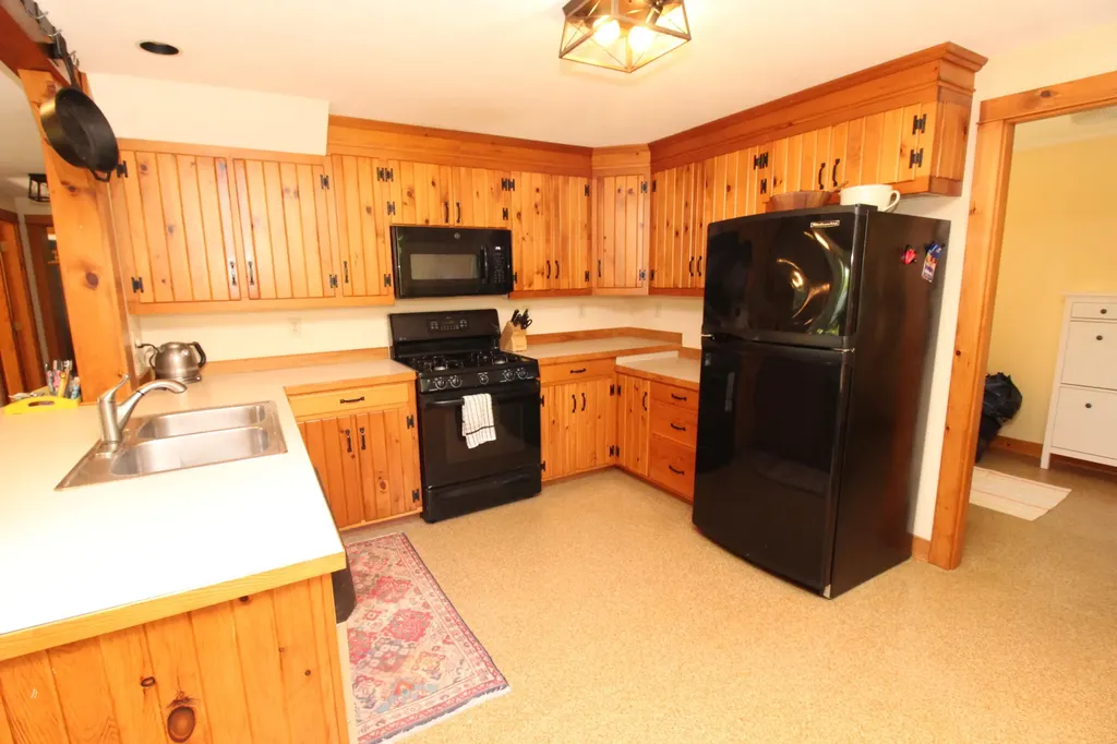 507 Monroe Road Winterport ME 04496