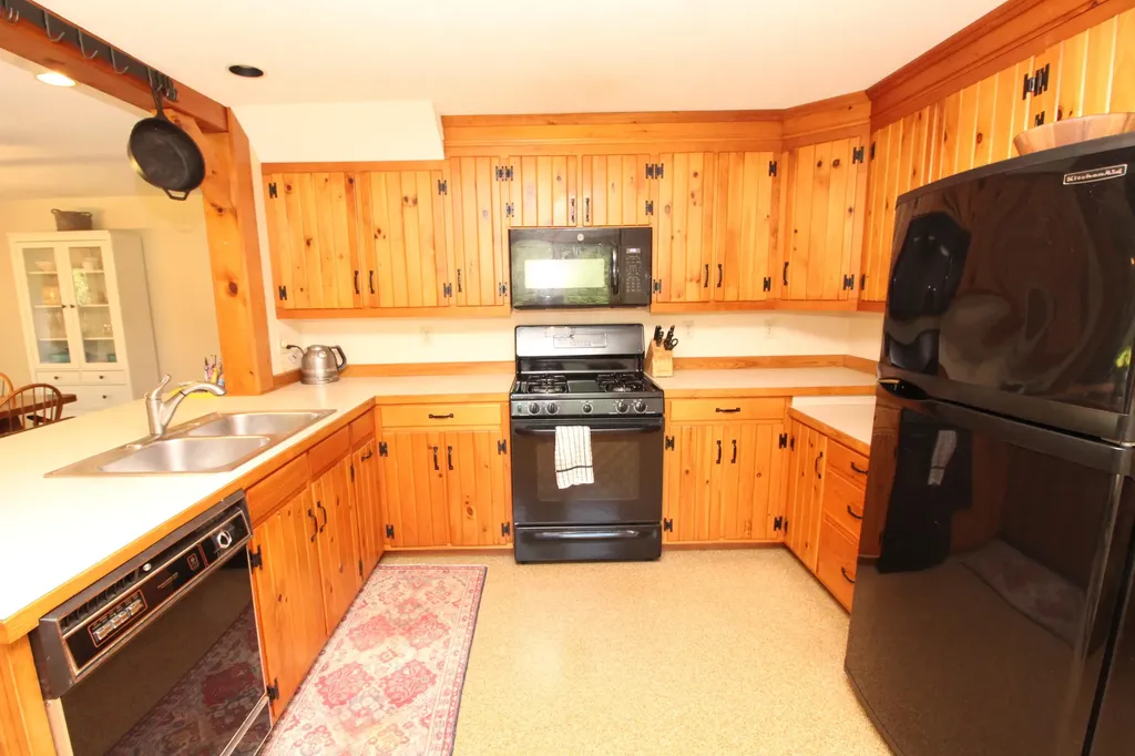 507 Monroe Road Winterport ME 04496