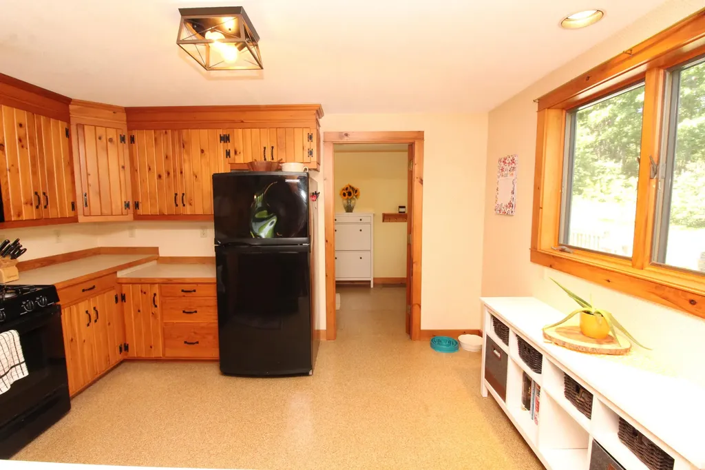 507 Monroe Road Winterport ME 04496