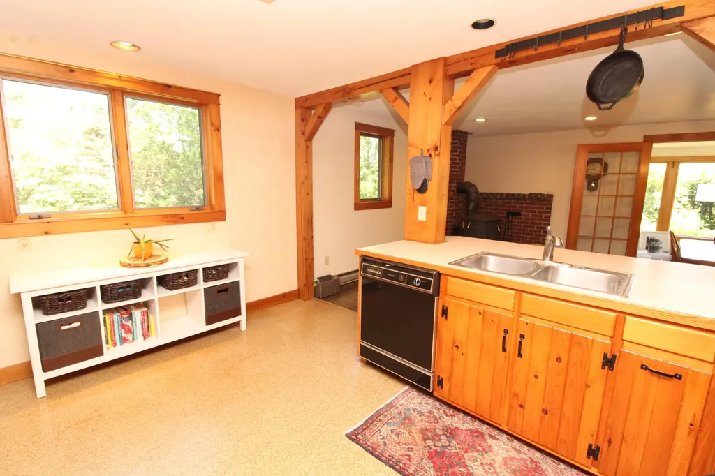 507 Monroe Road Winterport ME 04496