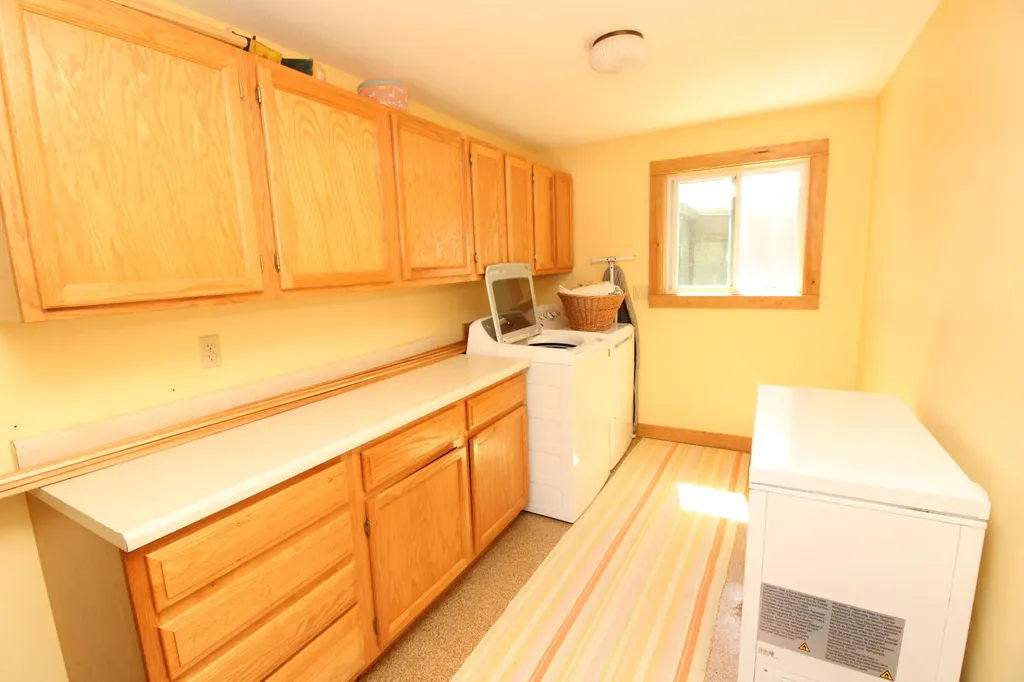 507 Monroe Road Winterport ME 04496