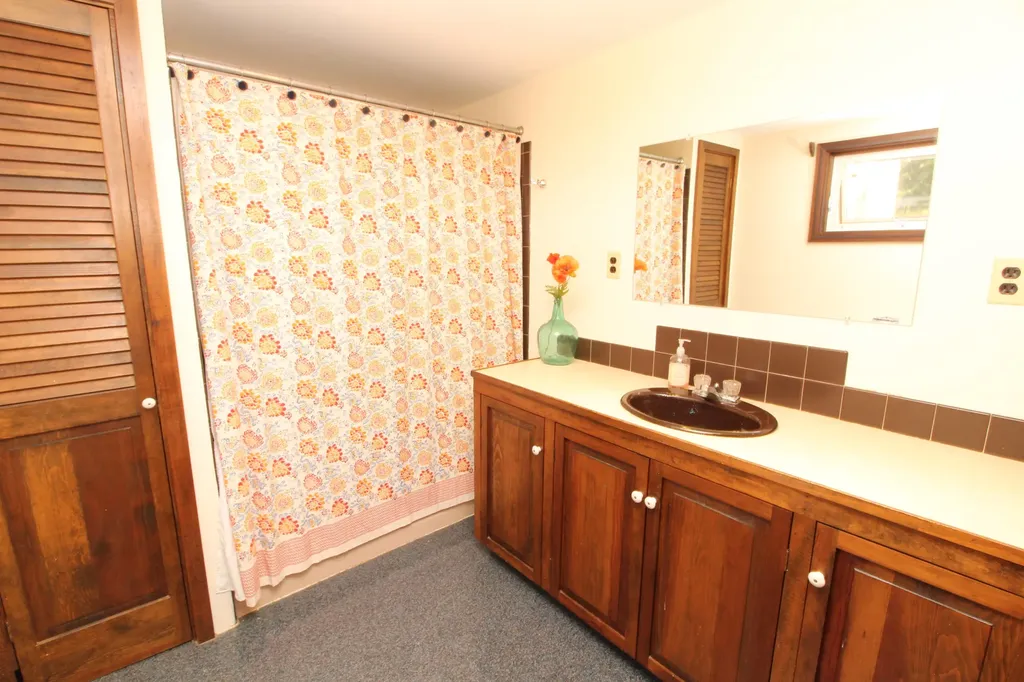 507 Monroe Road Winterport ME 04496