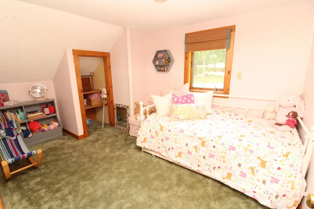 507 Monroe Road Winterport ME 04496