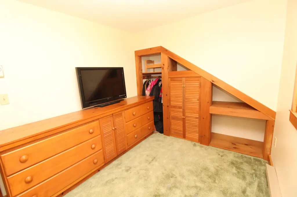 507 Monroe Road Winterport ME 04496