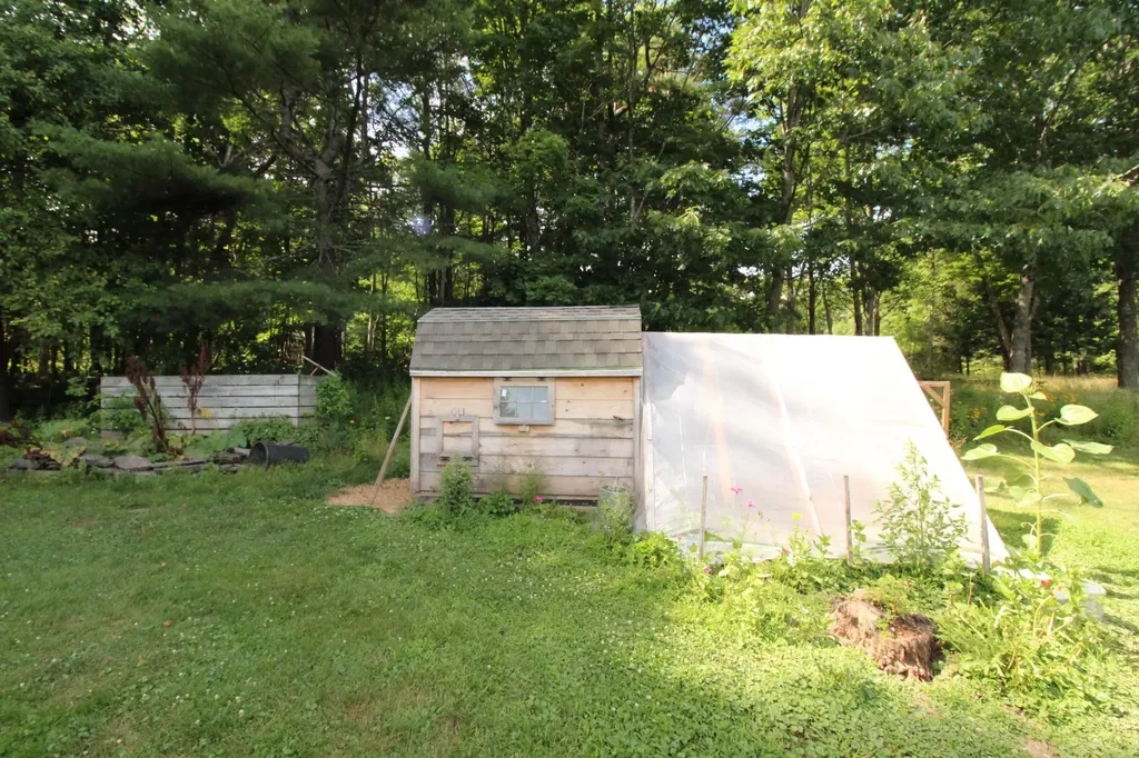 507 Monroe Road Winterport ME 04496