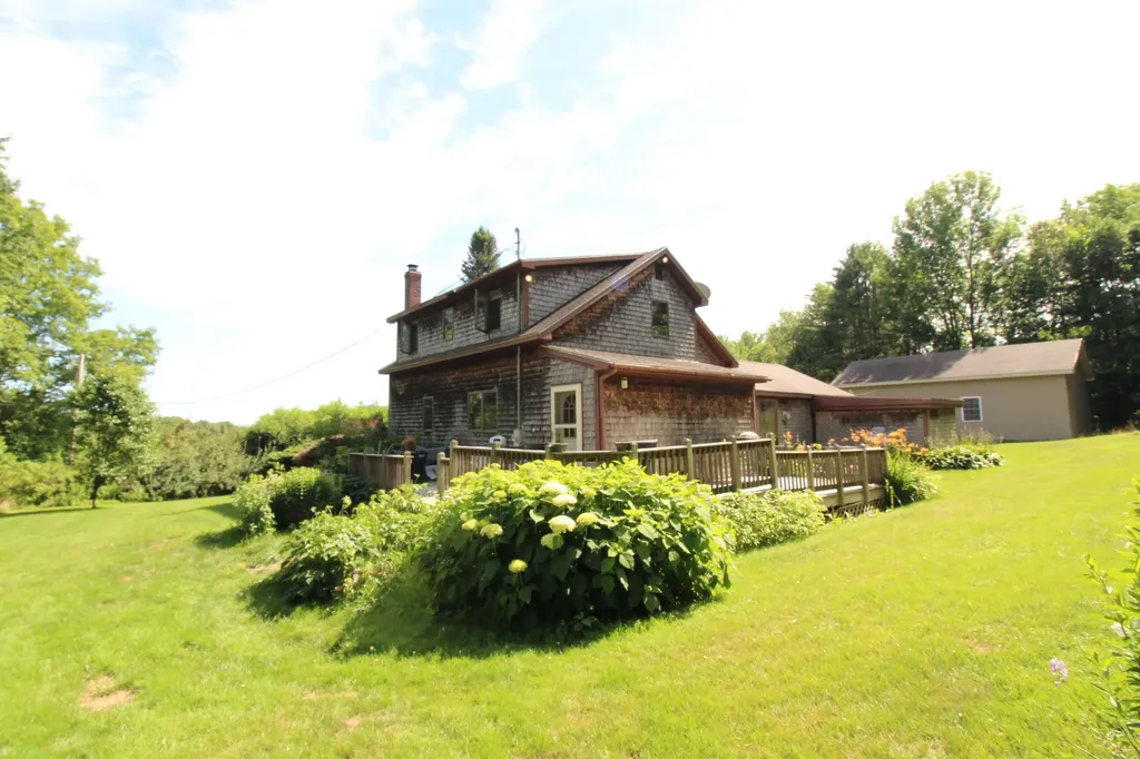 507 Monroe Road Winterport ME 04496