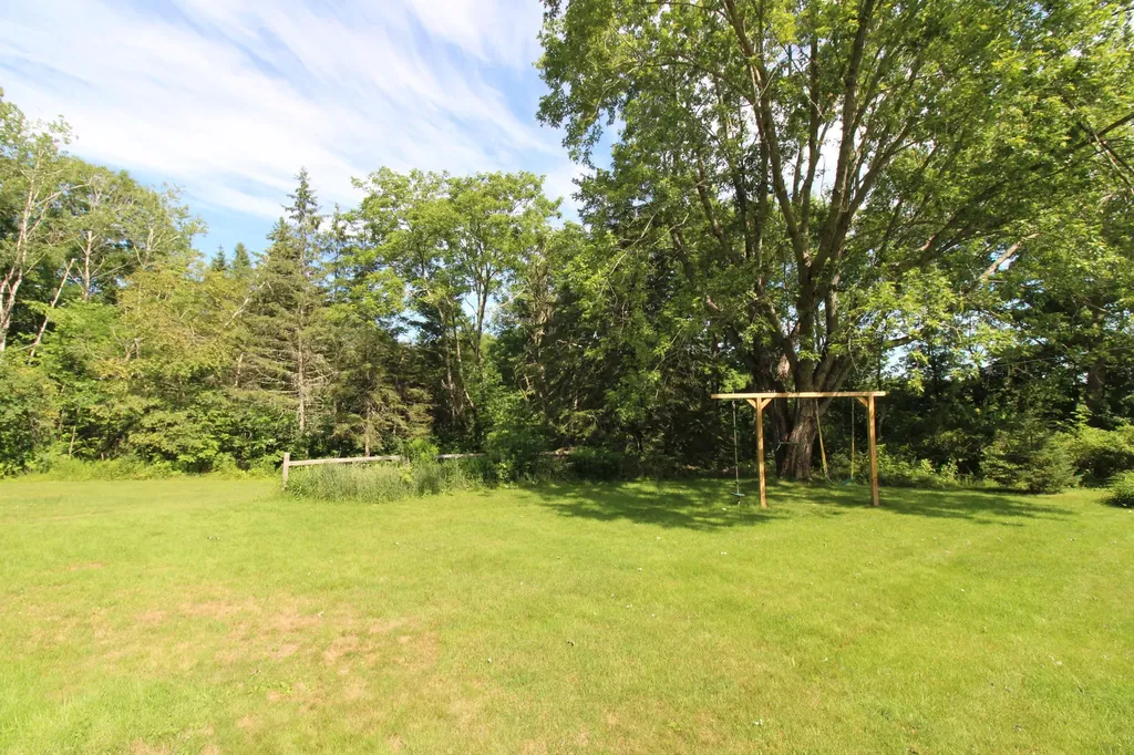 507 Monroe Road Winterport ME 04496