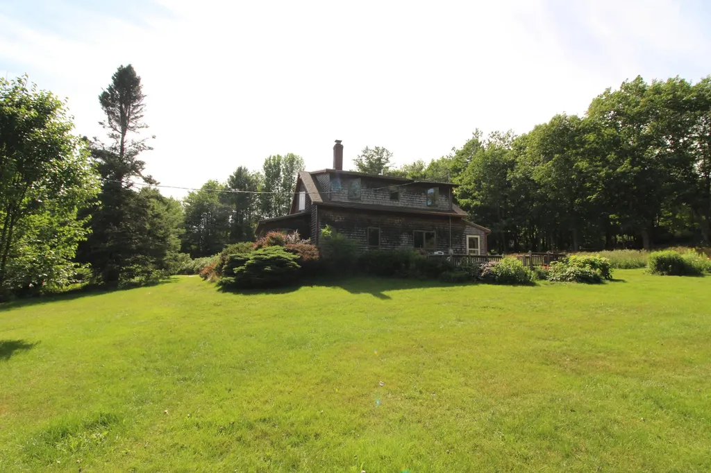 507 Monroe Road Winterport ME 04496