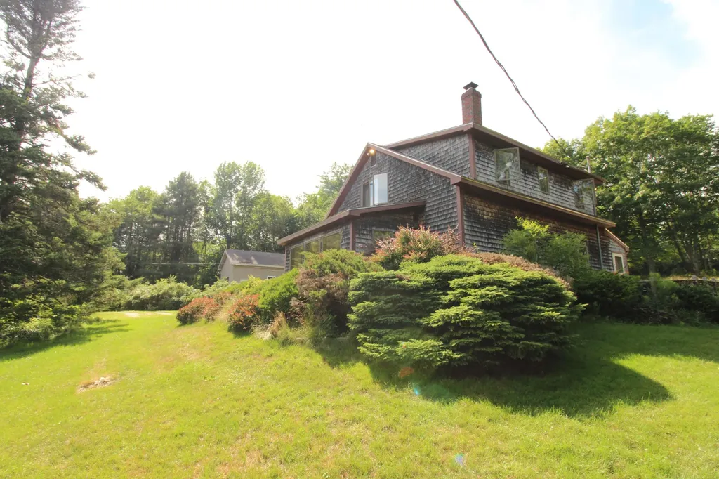 507 Monroe Road Winterport ME 04496