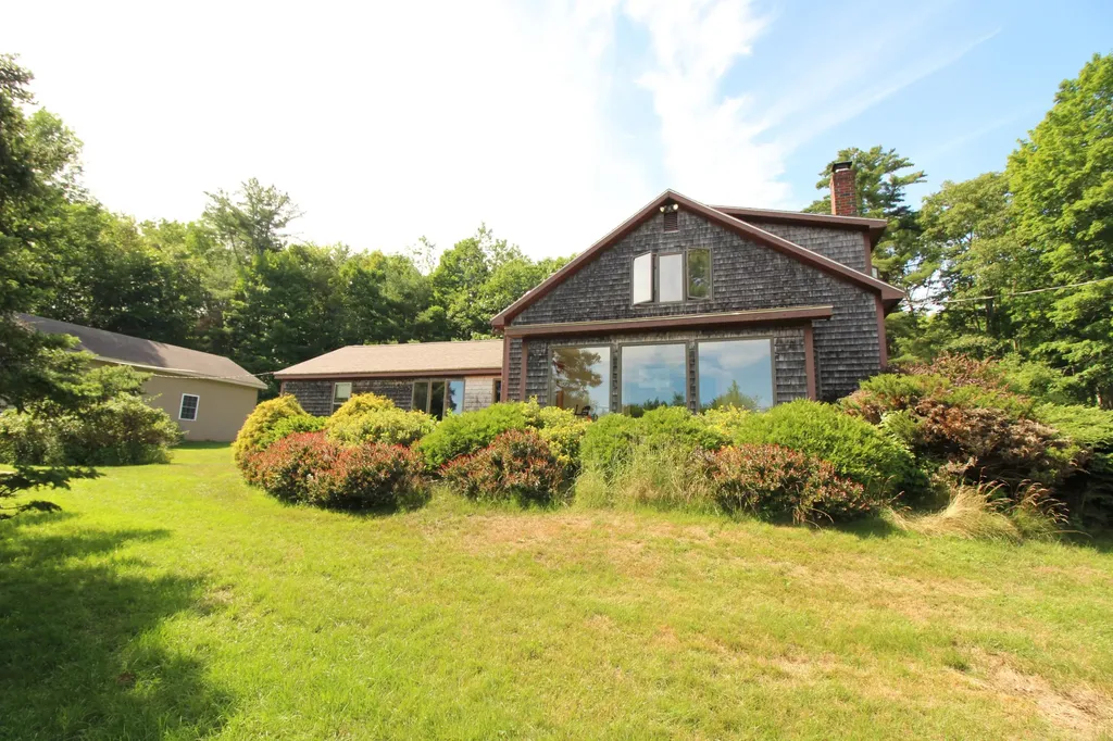 507 Monroe Road Winterport ME 04496