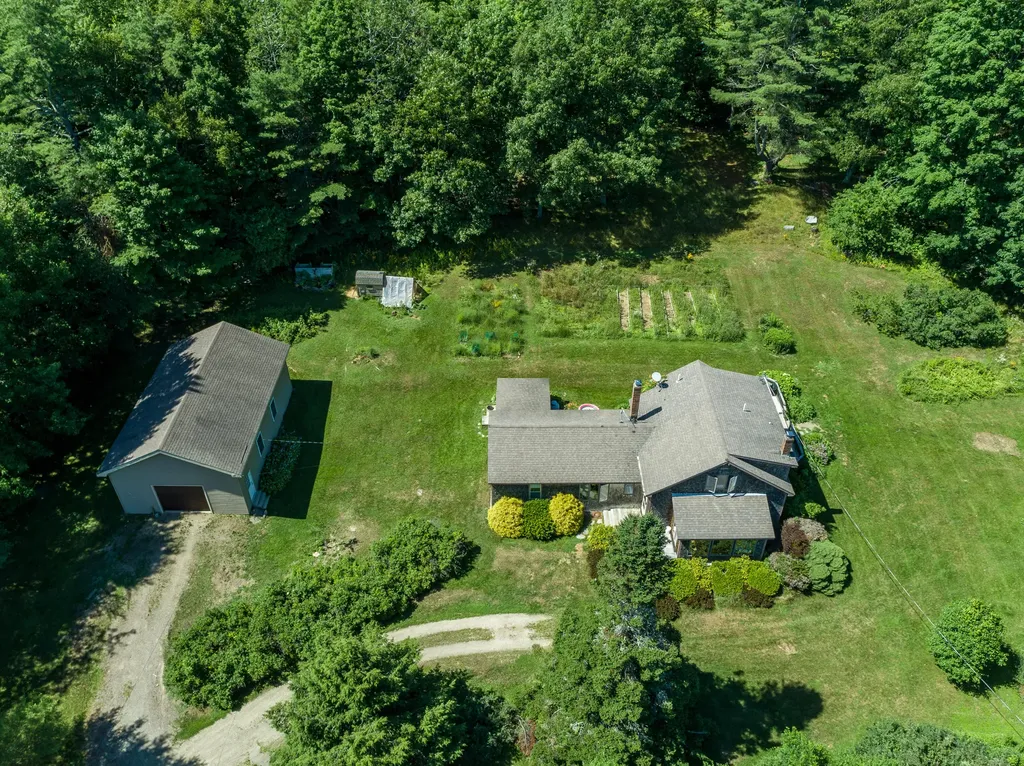 507 Monroe Road Winterport ME 04496