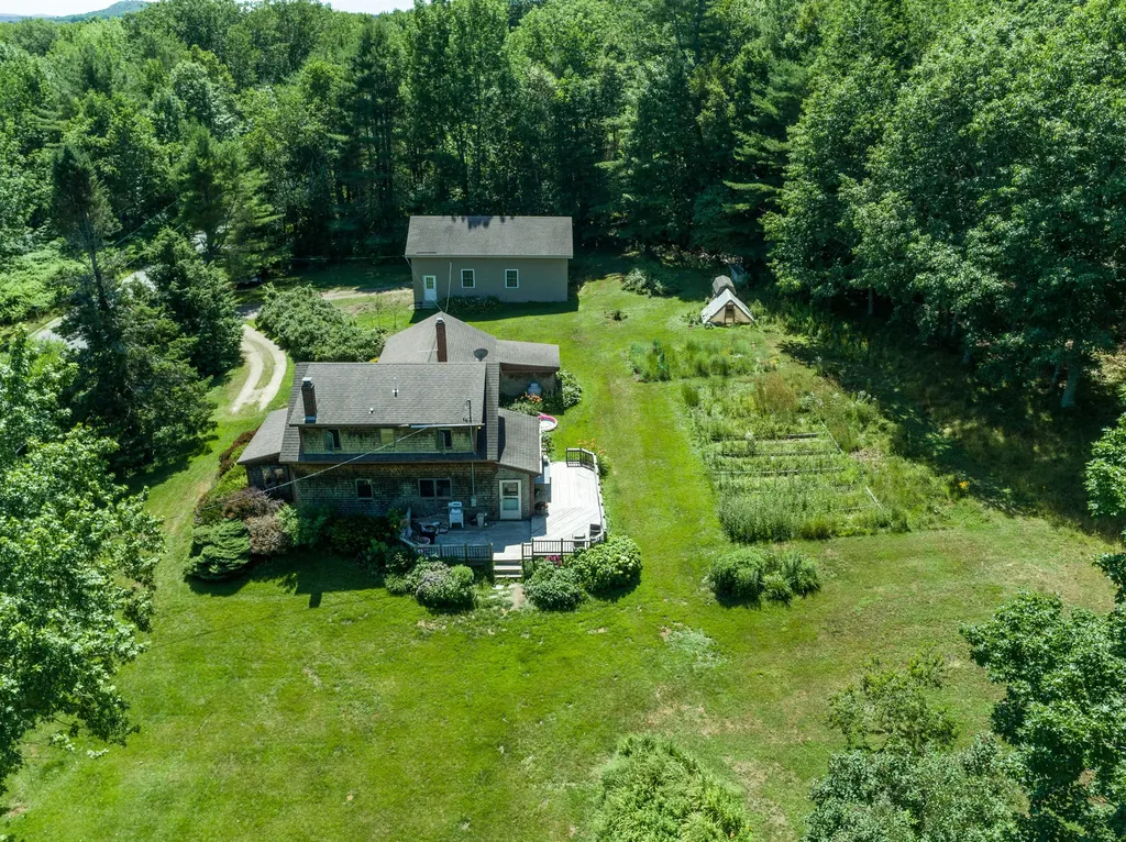 507 Monroe Road Winterport ME 04496