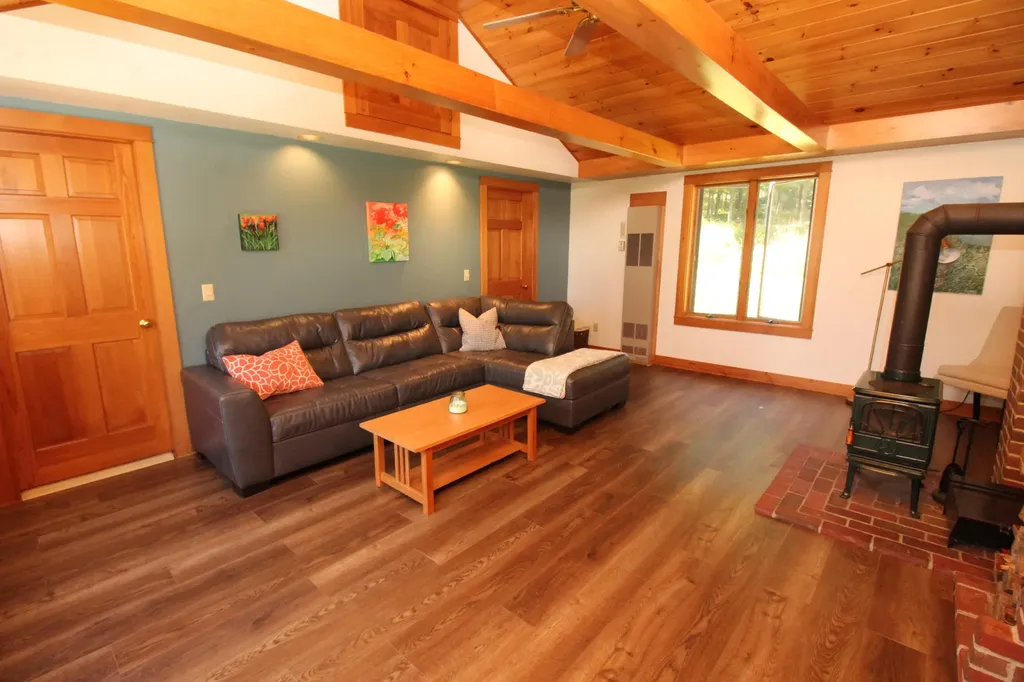 507 Monroe Road Winterport ME 04496