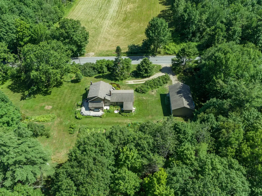 507 Monroe Road Winterport ME 04496