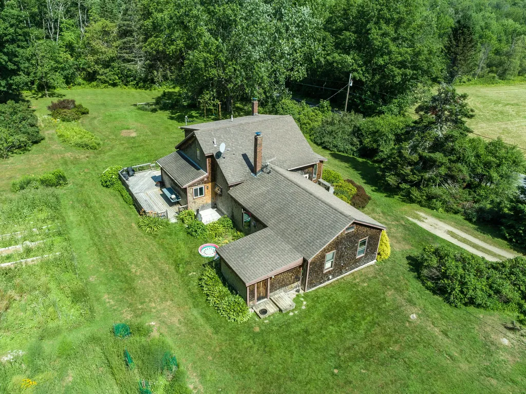 507 Monroe Road Winterport ME 04496