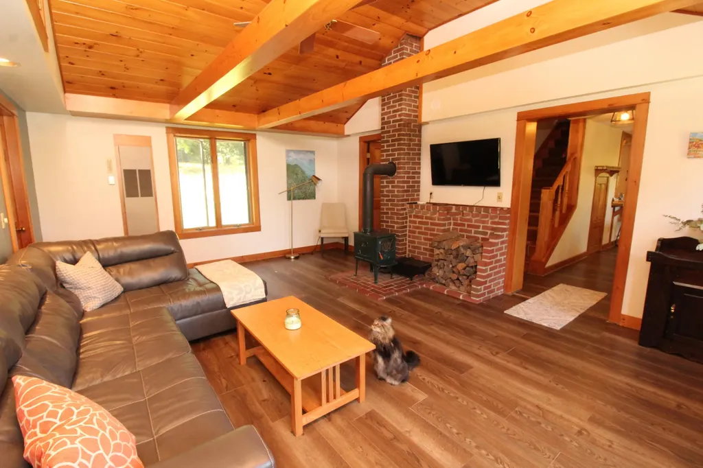 507 Monroe Road Winterport ME 04496