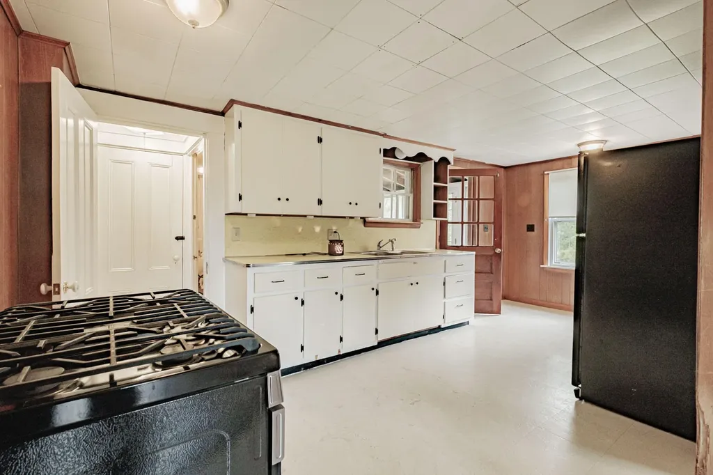 162 Waldoboro Road Friendship ME 04547