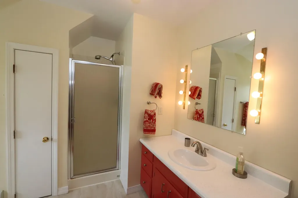 738 Levenseller Road Holden ME 04429