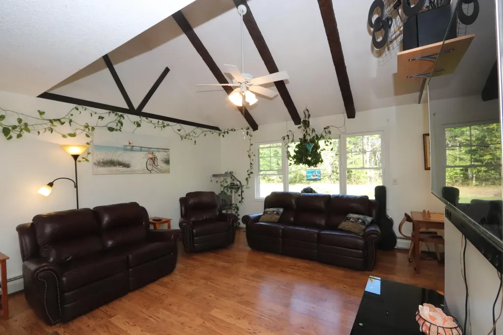 738 Levenseller Road Holden ME 04429