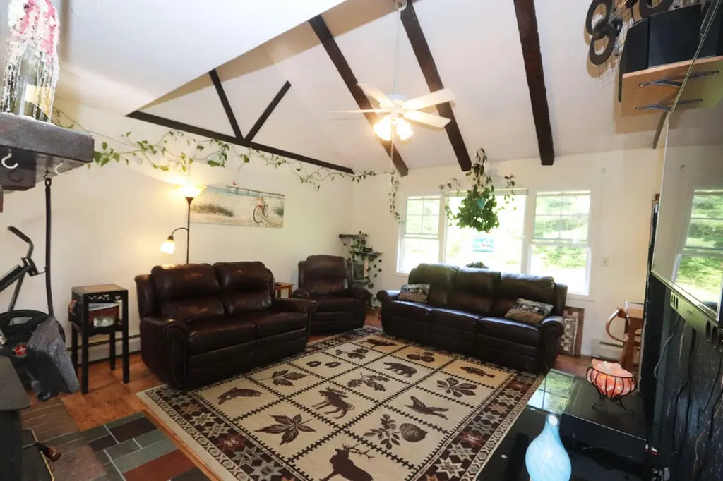 738 Levenseller Road Holden ME 04429