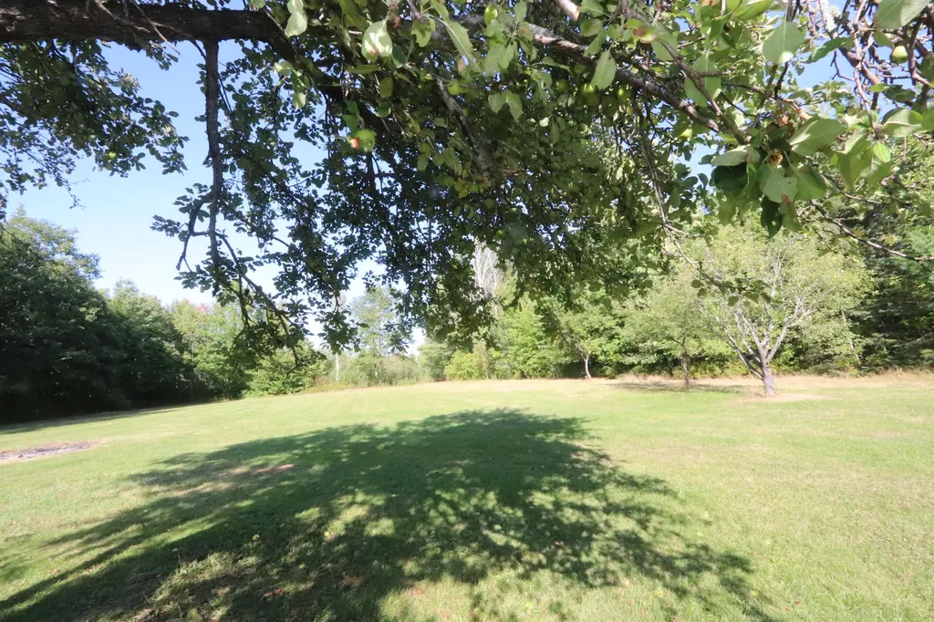 738 Levenseller Road Holden ME 04429