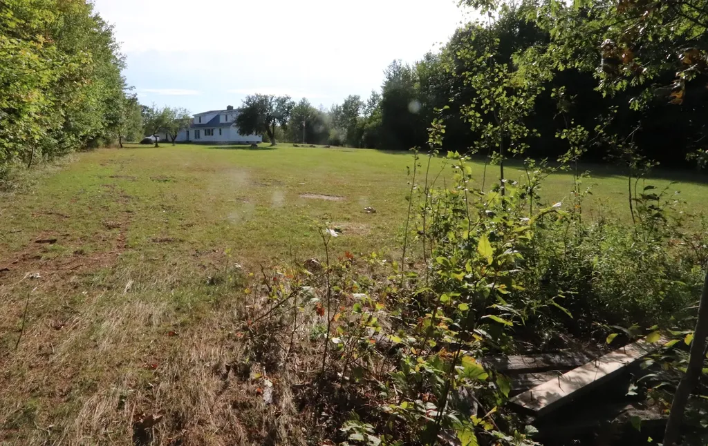 738 Levenseller Road Holden ME 04429